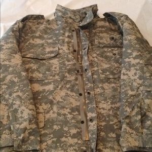 Tactical coat / army coat